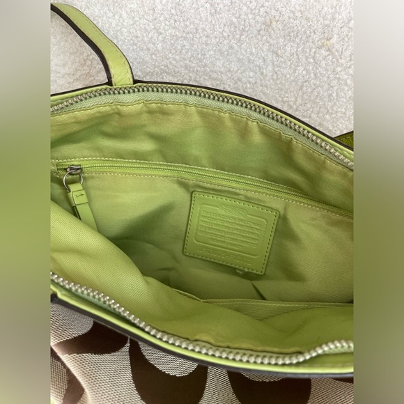 Vintage Coach Signature Stripe Tote Bag, style, in khaki and apple green NWOT - Picture 3 of 13